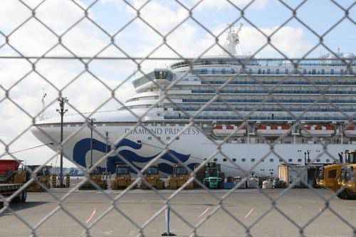 773!602!日韩新冠病毒感染病例数攀升